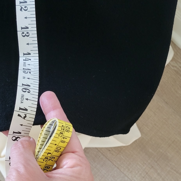 Carlisle, skirt, wool, black, size 2 - Picture 7 of 9